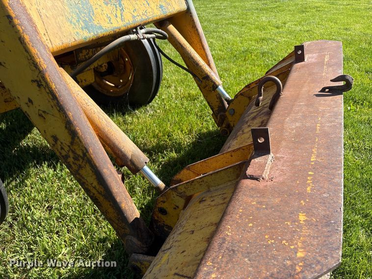 image for item EI5844 John Deere 1010 tractor