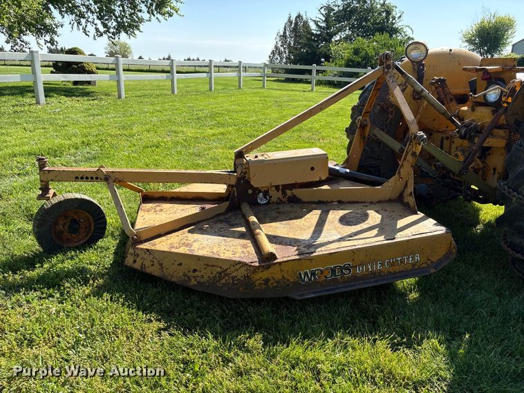 image for item EI5844 John Deere 1010 tractor