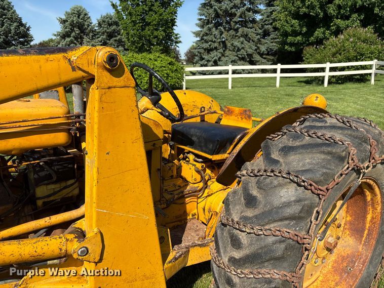 image for item EI5844 John Deere 1010 tractor