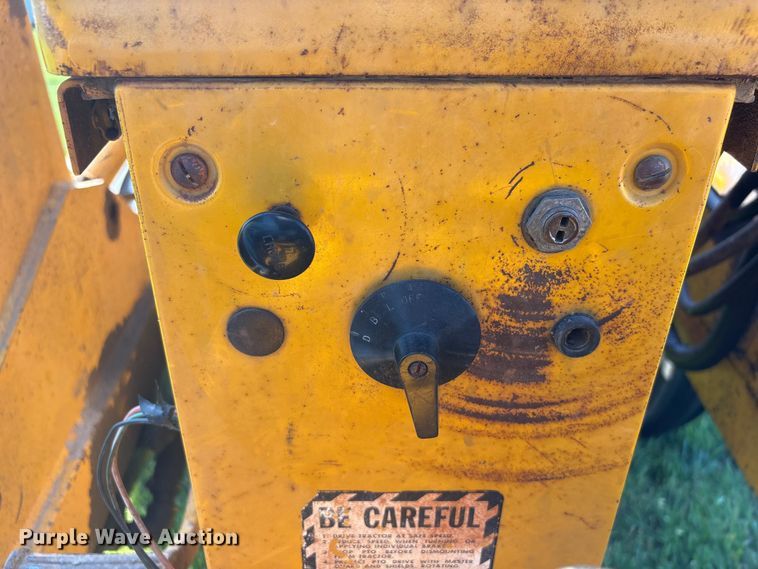 image for item EI5844 John Deere 1010 tractor