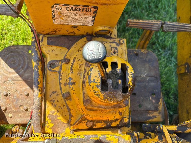 image for item EI5844 John Deere 1010 tractor