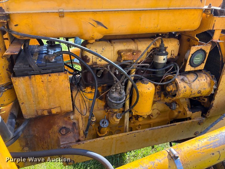 image for item EI5844 John Deere 1010 tractor