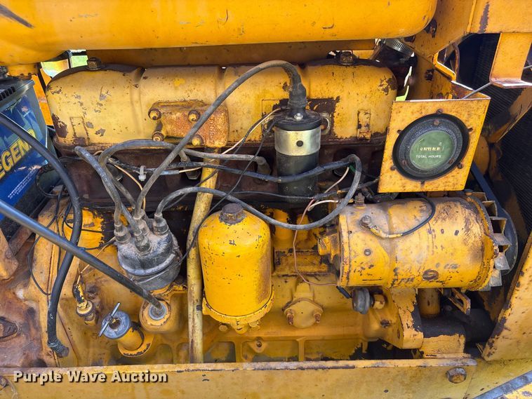 image for item EI5844 John Deere 1010 tractor