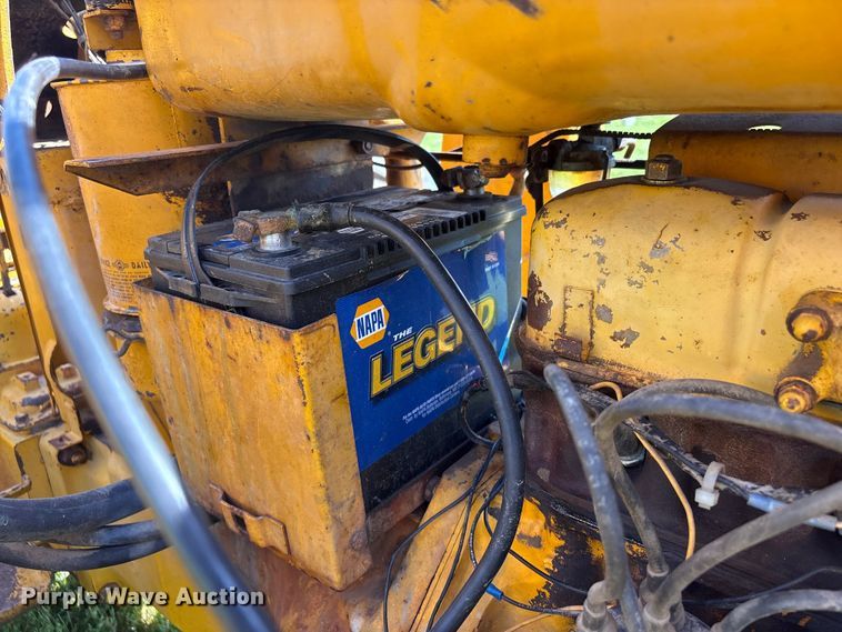 image for item EI5844 John Deere 1010 tractor