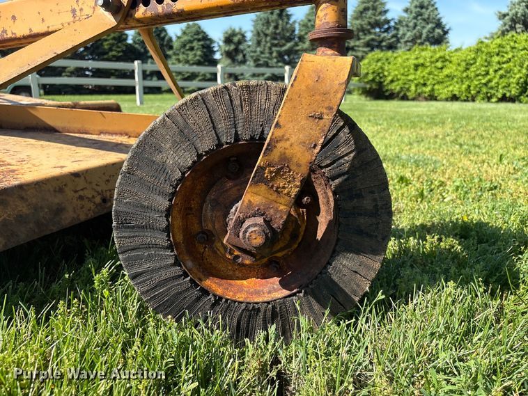 image for item EI5844 John Deere 1010 tractor