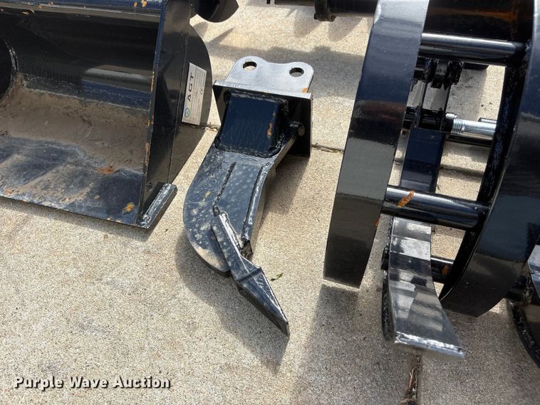 image for item EI5890 2026 AGT 12EX-ATA mini excavator attachments