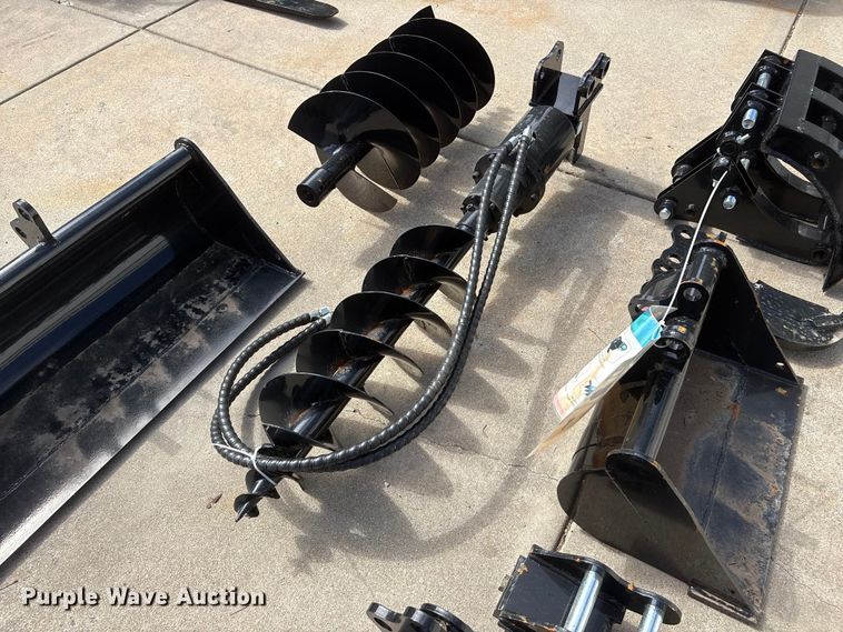 image for item EI5890 2026 AGT 12EX-ATA mini excavator attachments