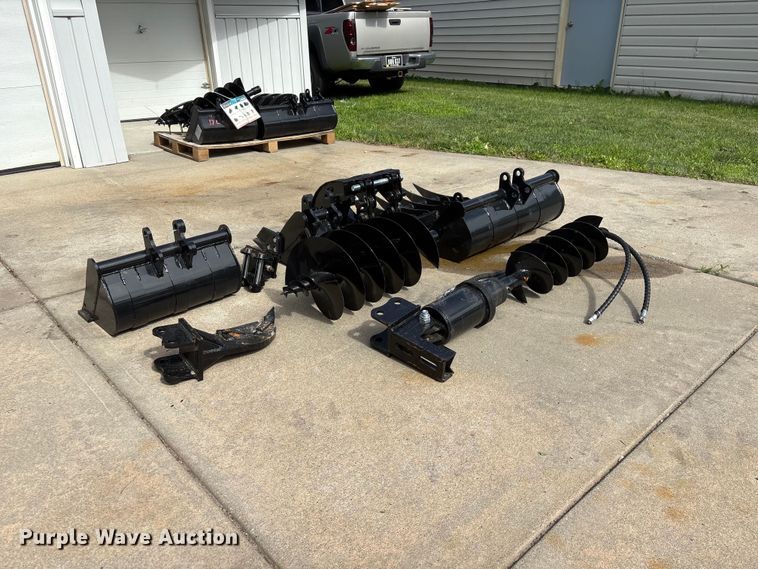image for item EI5891 2026 AGT 12EX-ATA mini excavator attachments