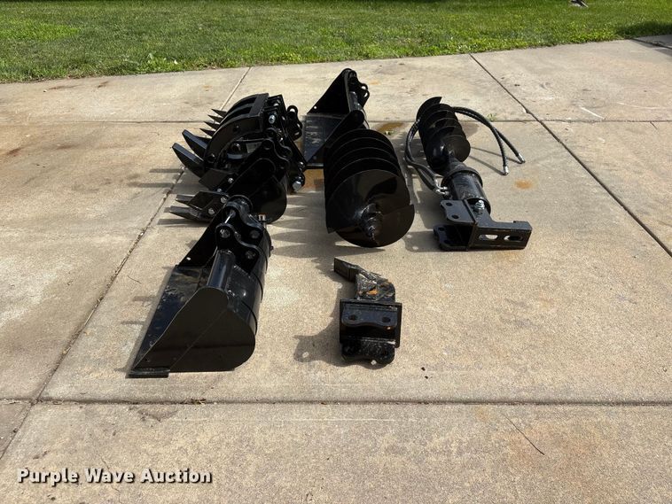 image for item EI5891 2026 AGT 12EX-ATA mini excavator attachments