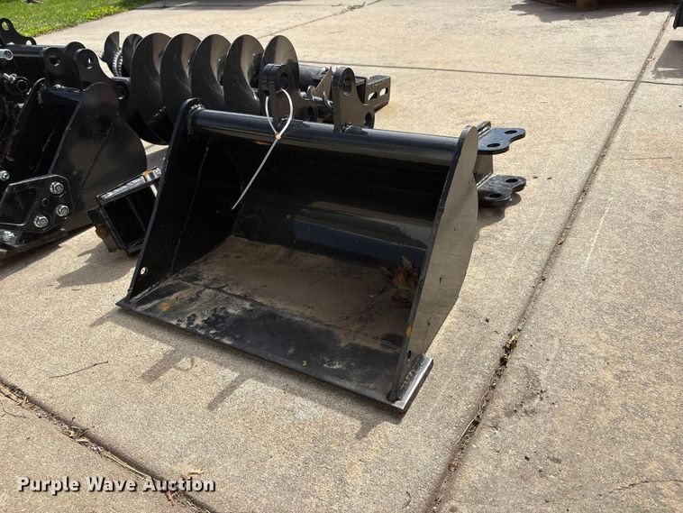 image for item EI5891 2026 AGT 12EX-ATA mini excavator attachments