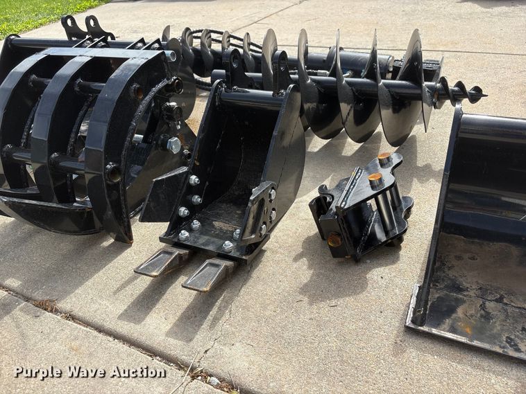 image for item EI5891 2026 AGT 12EX-ATA mini excavator attachments