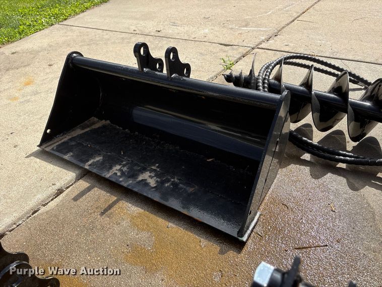 image for item EI5891 2026 AGT 12EX-ATA mini excavator attachments