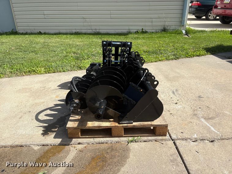 image for item EI5891 2026 AGT 12EX-ATA mini excavator attachments