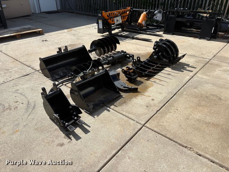 image for item EI5892 2026 AGT 12EX-ATA Mini excavator attachments