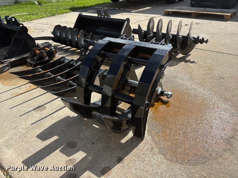 image for item EI5892 2026 AGT 12EX-ATA Mini excavator attachments