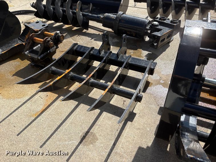 image for item EI5892 2026 AGT 12EX-ATA Mini excavator attachments