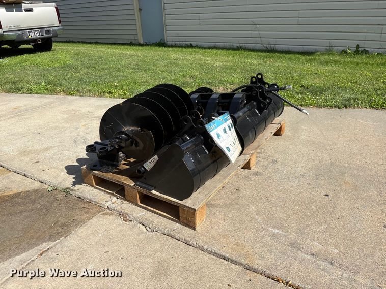 image for item EI5892 2026 AGT 12EX-ATA Mini excavator attachments