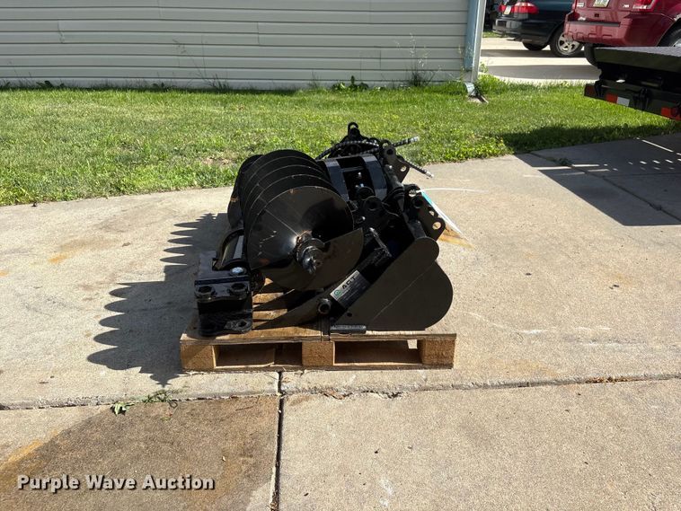 image for item EI5892 2026 AGT 12EX-ATA Mini excavator attachments