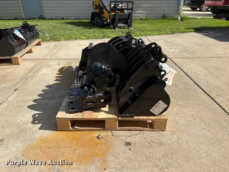 image for item EI5893 2026 AGT 12EX-ATA mini excavator attachments