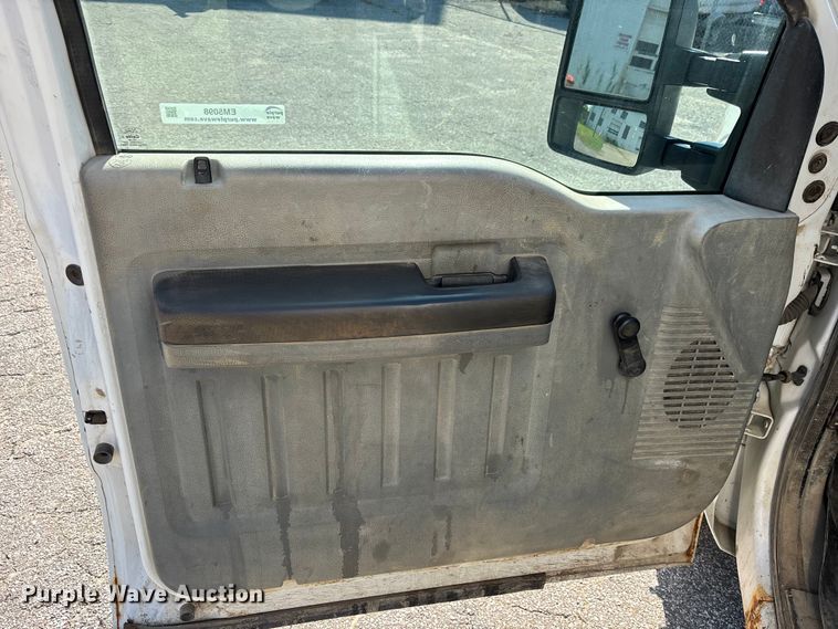 image for item EM5098 2015 Ford F350 Super Duty truck