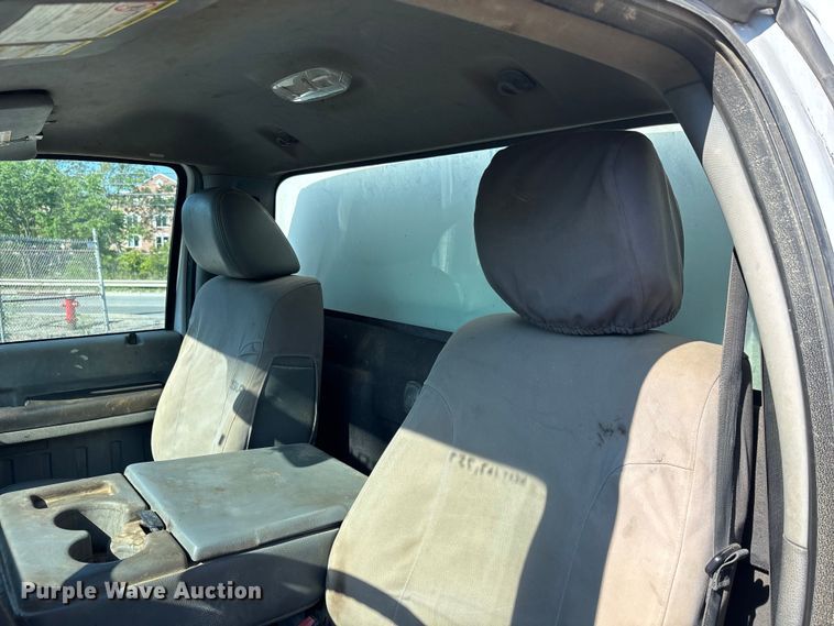 image for item EM5098 2015 Ford F350 Super Duty truck
