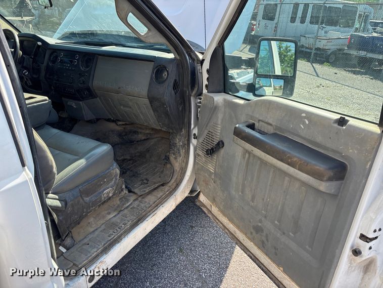 image for item EM5098 2015 Ford F350 Super Duty truck