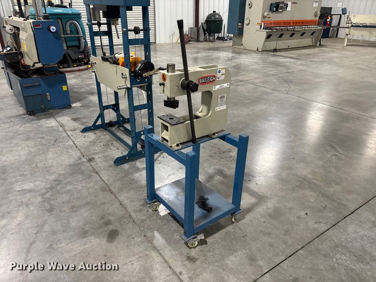 image for item EM5101 2018 Baileigh BP-3 press