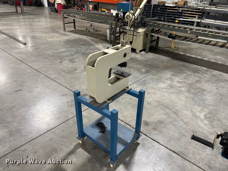 image for item EM5101 2018 Baileigh BP-3 press