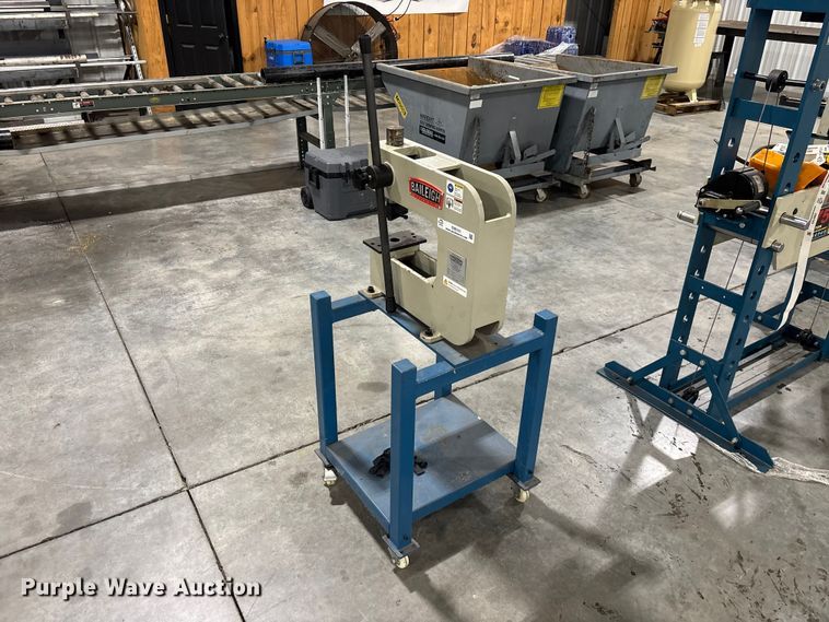 image for item EM5101 2018 Baileigh BP-3 press