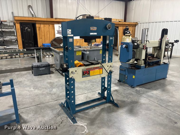 image for item EM5102 2019 Baileigh 75T press