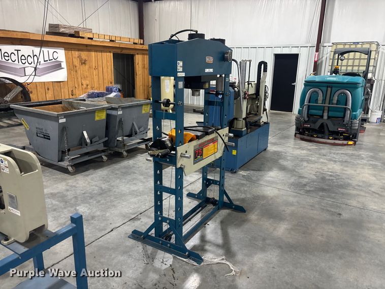 image for item EM5102 2019 Baileigh 75T press