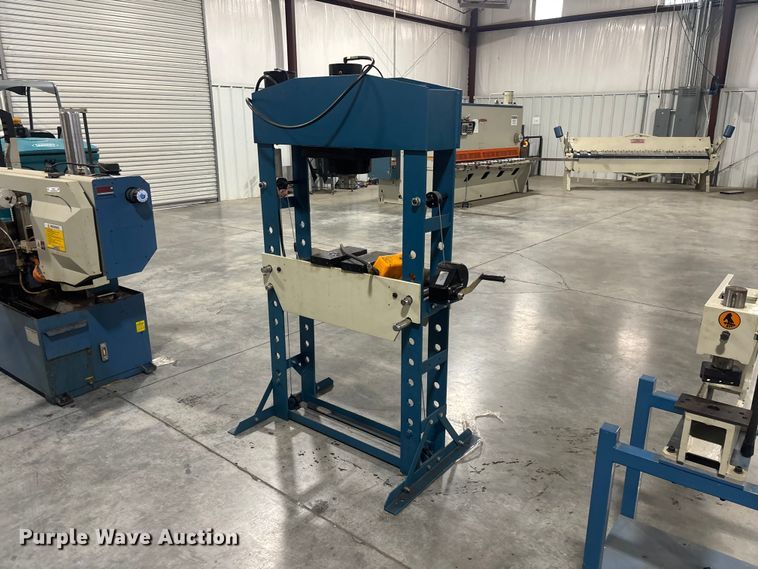 image for item EM5102 2019 Baileigh 75T press