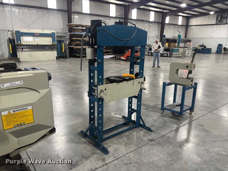 image for item EM5102 2019 Baileigh 75T press