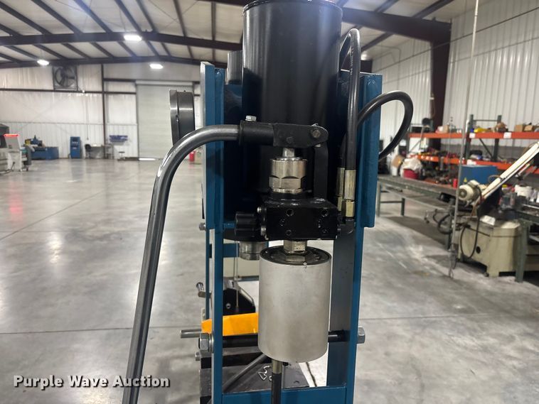 image for item EM5102 2019 Baileigh 75T press