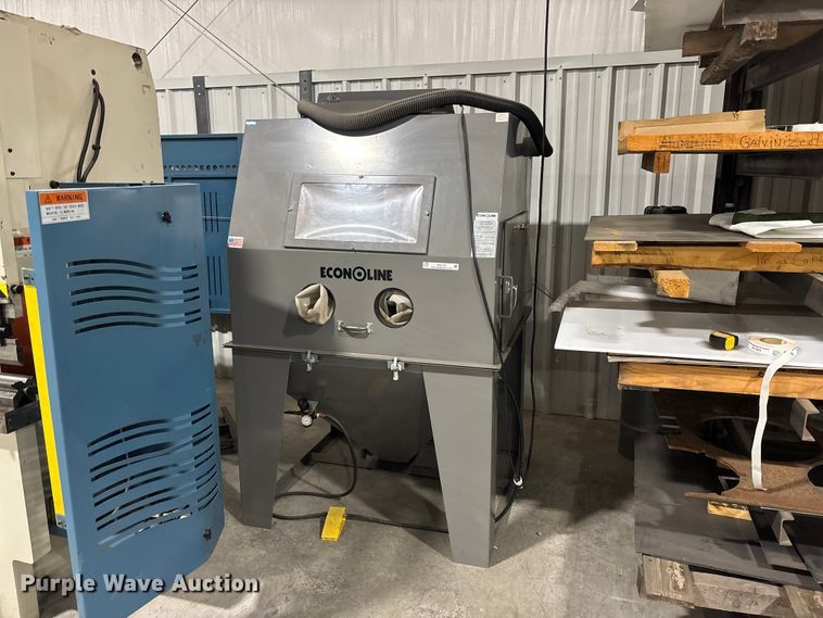 image for item EM5103 ECONOLINE Econoline sand blaster cabinet