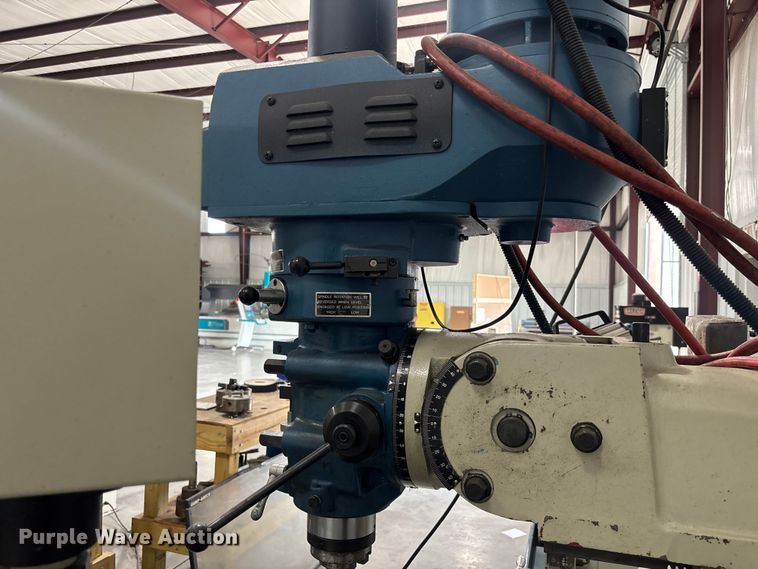 image for item EM5105 2018 Baileigh VM-1054-3 milling machine