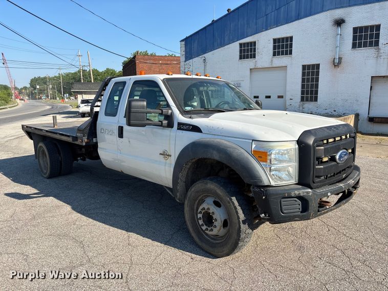 image for item EM5123 2011 Ford F550 Ext. Cab flatbed truck