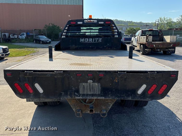 image for item EM5123 2011 Ford F550 Ext. Cab flatbed truck