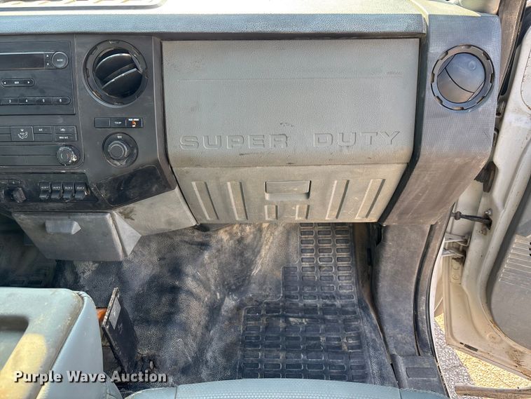 image for item EM5123 2011 Ford F550 Ext. Cab flatbed truck
