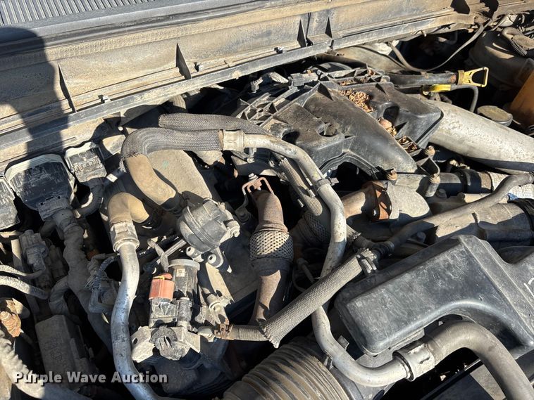 image for item EM5123 2011 Ford F550 Ext. Cab flatbed truck