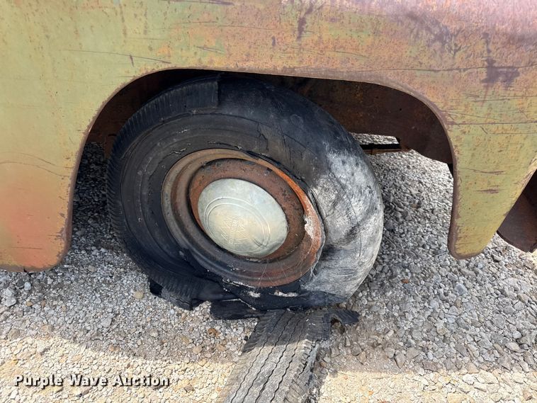 image for item EN0426 1950 International L110 pickup truck