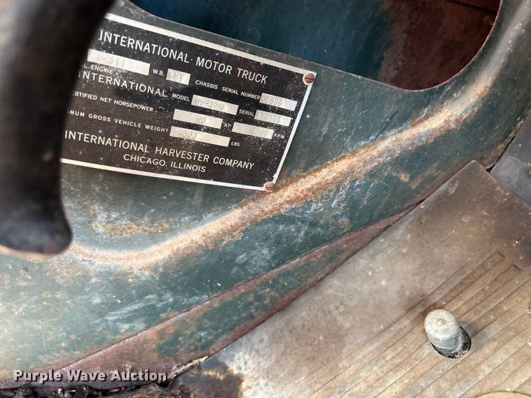 image for item EN0426 1950 International L110 pickup truck