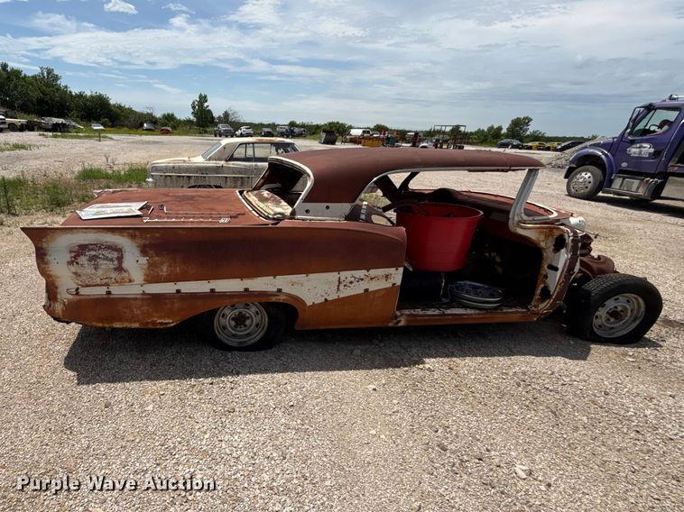 image for item EN0427 1958 Ford Fairlane 500 skyliner 