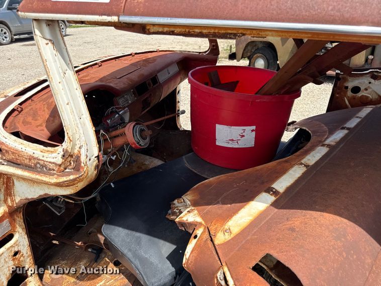 image for item EN0427 1958 Ford Fairlane 500 skyliner 