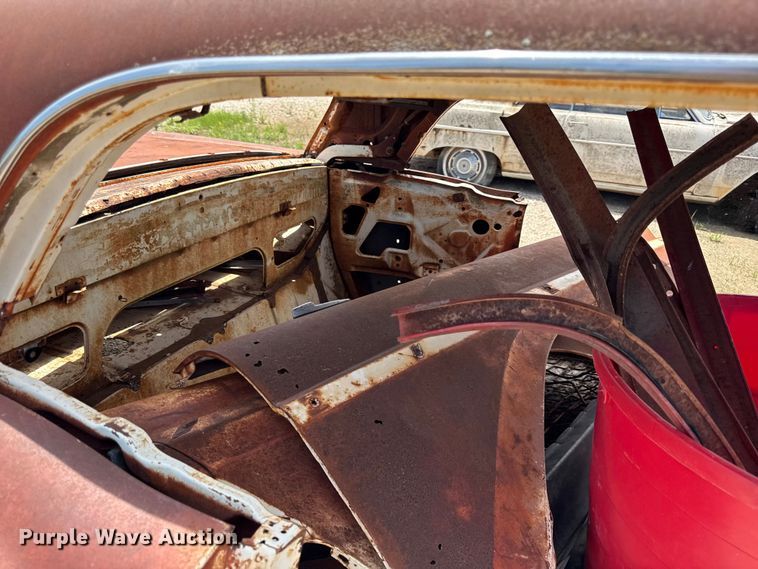 image for item EN0427 1958 Ford Fairlane 500 skyliner 
