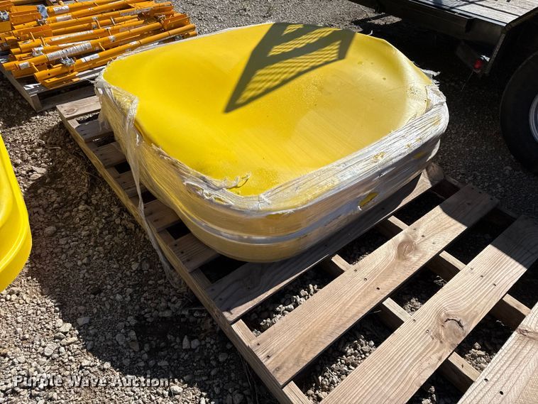 image for item EN0432 (4) Eagle drum containment containers 