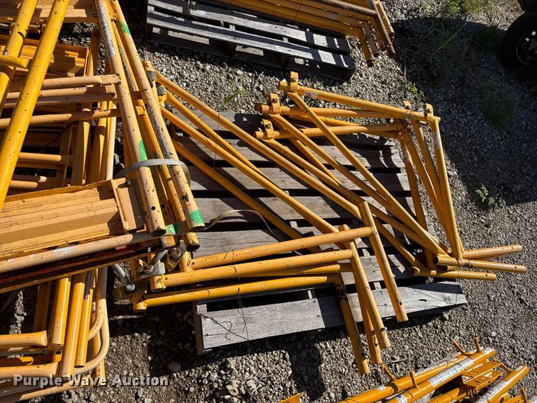 image for item EN0433 (6) pallets of scaffolding