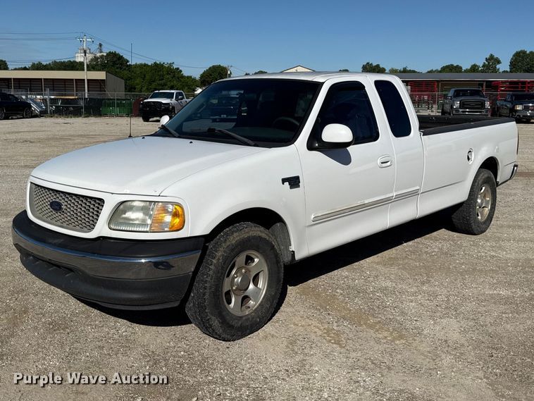 image for item EN0434 2001 Ford F150 Ext. Cab pickup truck