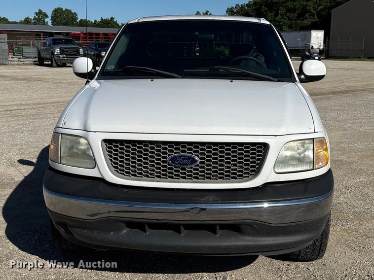 image for item EN0434 2001 Ford F150 Ext. Cab pickup truck