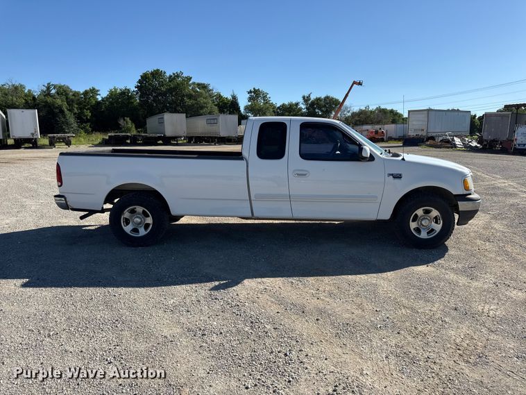 image for item EN0434 2001 Ford F150 Ext. Cab pickup truck
